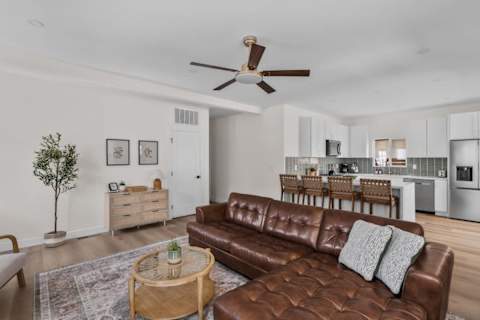 5 Bedrooms | Walkable | Updated | DT South Park - 3
