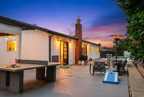 Poway Retreat | Pool, Outdoor Cinema & Arcade Game - 3