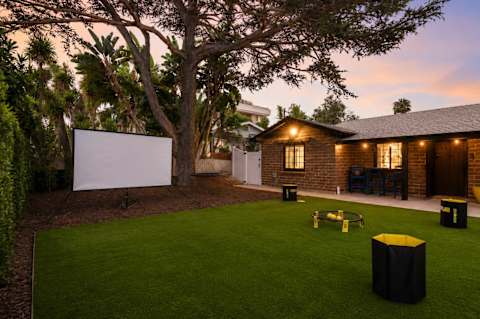 Fun-Filled Family Retreat | 6 Queens & Spa - 2