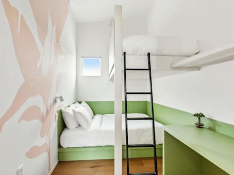 Room 10