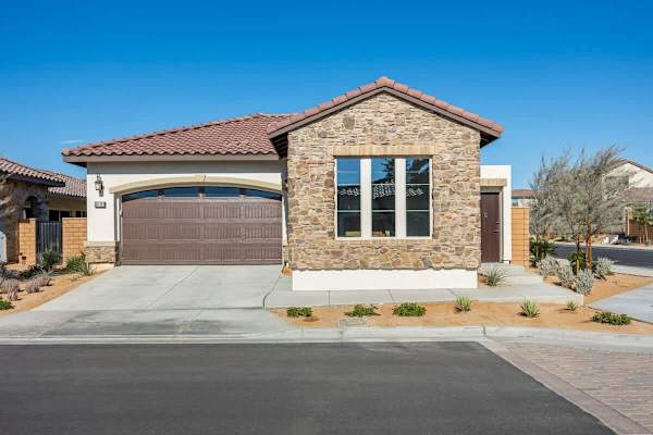 Your PGA West villa awaits in this pristine neighborhood.