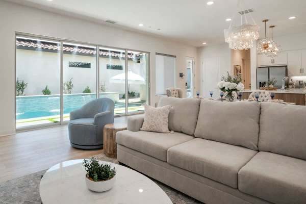 Enjoy the modern living room!