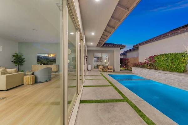 Mountain Views, Poolside Bliss, PGA Golf & Spa