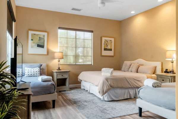 Neutral tones and plenty of space for you and your guests to relax.