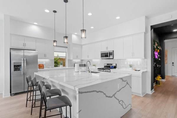 Cook while staying connected to guests and golf action.