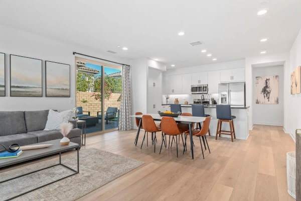 This open layout will make it easy for you to walk around.