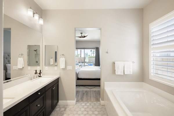 A clean, spacious master bath for easy routines.