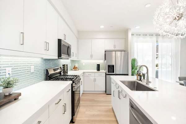 Bright and spacious kitchen to prepare delicious meals.