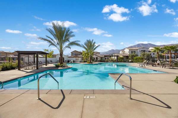 Golf Lover's Haven: Putting Green & Pool Access