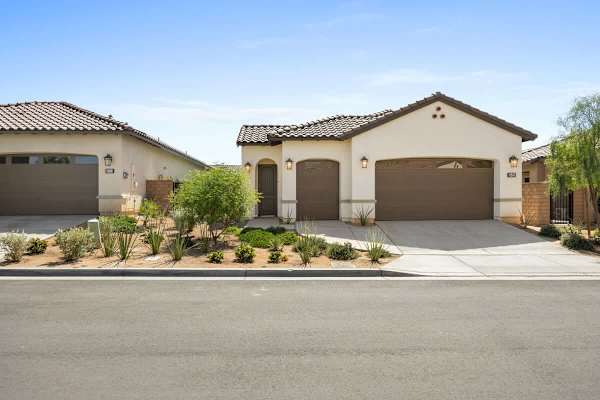 Ttwo-car garage welcomes you to your La Quinta getaway.