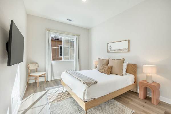 Second bedroom features golf course views.