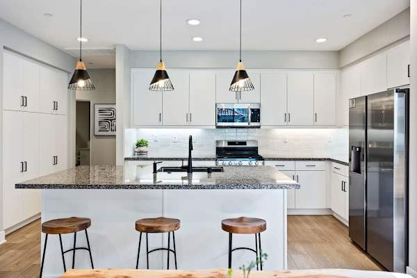Cook, bake, and enjoy with the fully equipped kitchen.