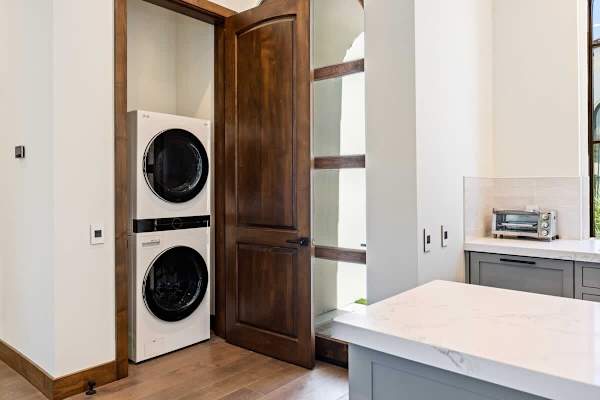 Casita Suite 5 features its own washer and dryer for added convenience.