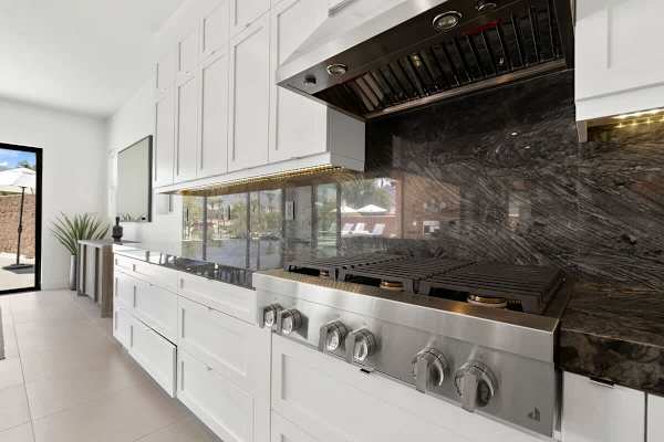 Cook and enjoy with the fully equipped kitchen!