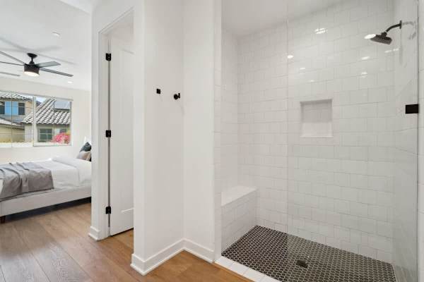 Master Suite Bathroom