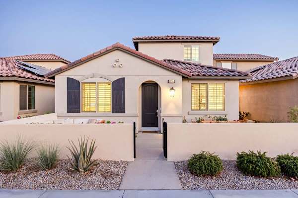 Welcome in to Cactus Cove, luxury awaits you!