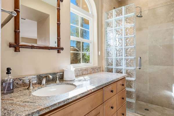 Casita Suite 4 Bathroom
