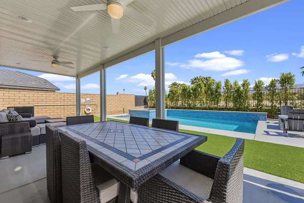 Covered Patio seating!