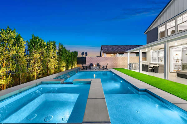 Luxe Serenity: EV Charger, Pool, Spa & FirePit