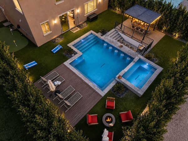 Wanderlust | Pool+Spa, Sunken BBQ, FirePit, Games!