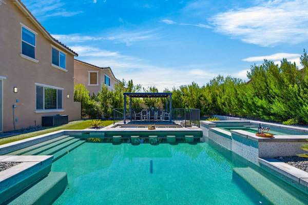 Wanderlust | Pool+Spa, Sunken BBQ, FirePit, Games!