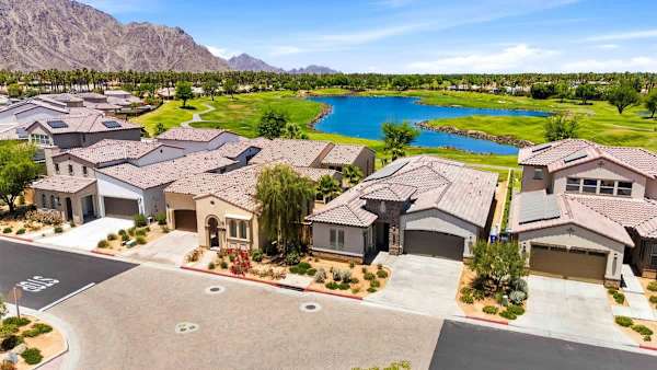 Golf Getaway | Pool, Spa, Arcades, BBQ, PGA West!