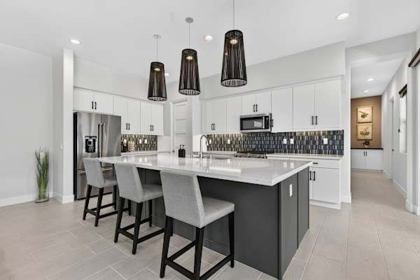 Champion Stay: EV Charger, Pool / Spa & More!