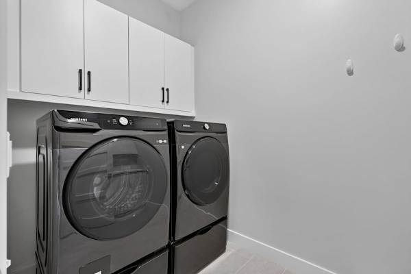 Champion Stay: EV Charger, Pool / Spa & More!