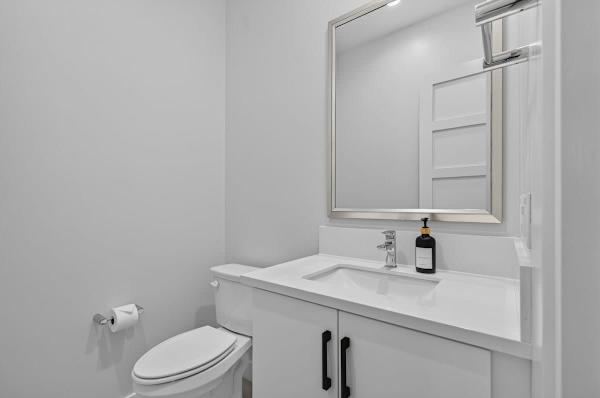 Champion Stay: EV Charger, Pool / Spa & More!