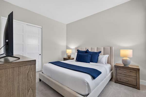 Champion Stay: EV Charger, Pool / Spa & More!