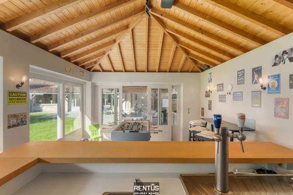 Villa Hoge Duin - spacious villa with large garden