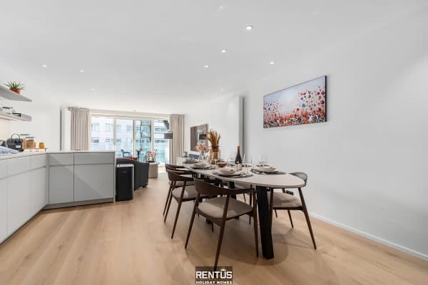 Newport 3 - comfortable luxury apartment near the sea