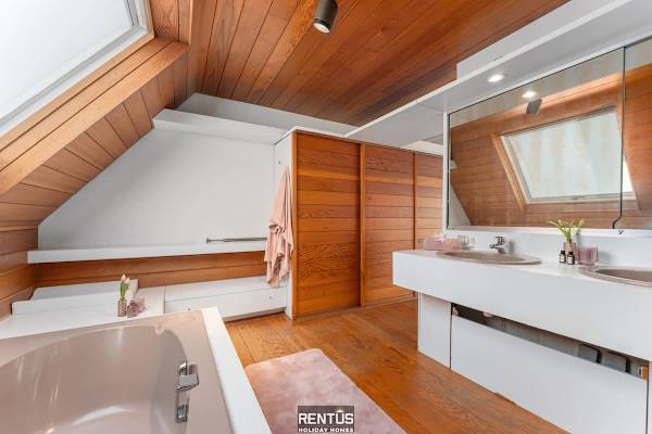 ’t Zandhuis - vintage stay with garden in Ostend