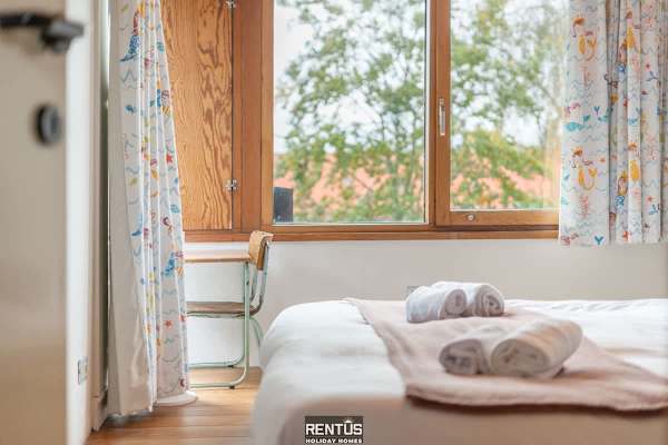 ’t Zandhuis - vintage stay with garden in Ostend