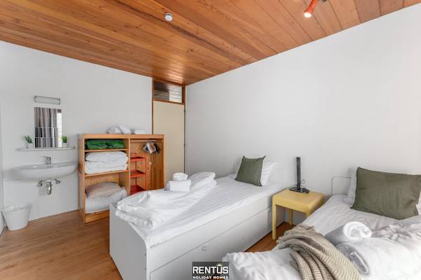 ’t Zandhuis - vintage stay with garden in Ostend