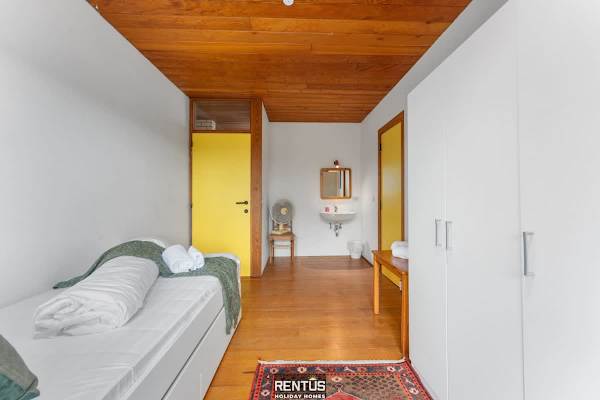 ’t Zandhuis - vintage stay with garden in Ostend