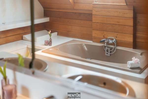 ’t Zandhuis - vintage stay with garden in Ostend