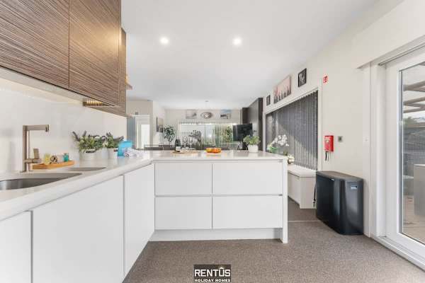 Fevery Village - home for 12 with enclosed garden