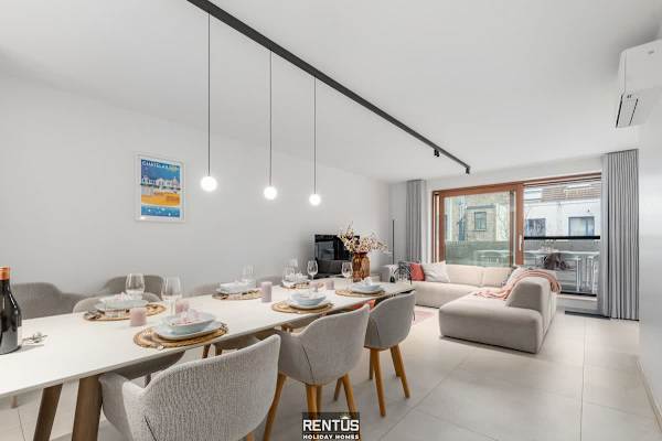Villa 85 - stylish stay for 6 in a car-free domain in Ostend