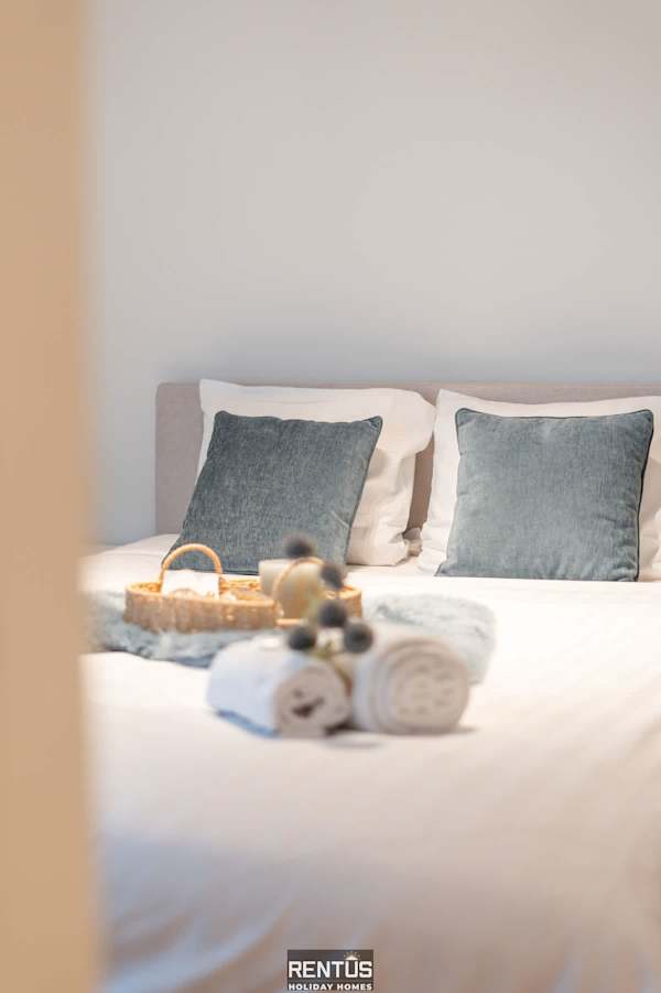Villa 85 - stylish stay for 6 in a car-free domain in Ostend