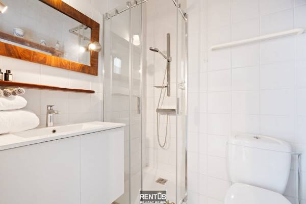 Seagenic - stay with terrace and open view in Nieuwpoort