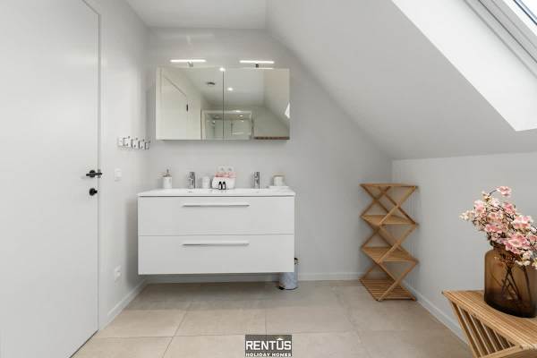 Divino Haven - comfortable stay at the Kaai of Nieuwpoort
