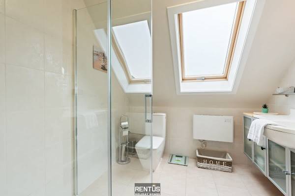Villa Hoezee - 400m from the beach with garden & pétanque court