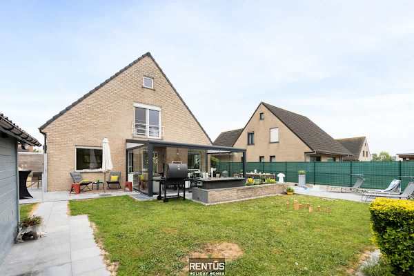 Villa Hoezee - 400m from the beach with garden & pétanque court