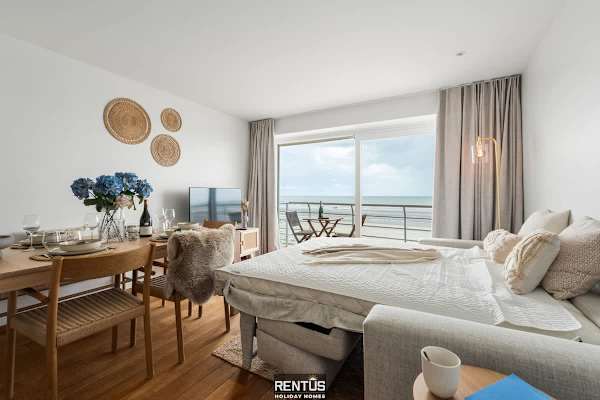 Indigo Seasight - holiday with front-row sea views