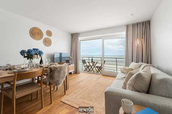 Indigo Seasight - holiday with front-row sea views