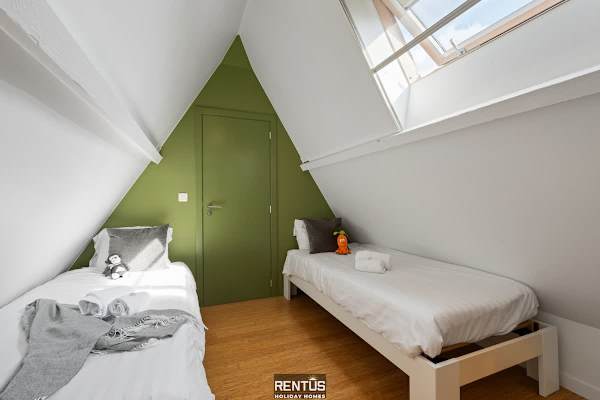 3-Beaufort - for 12 guests with garden & petanque