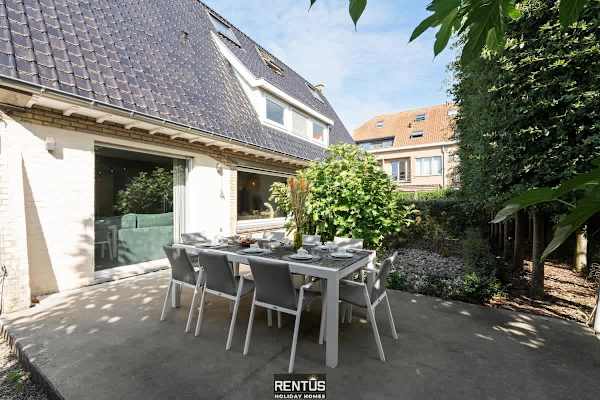 3-Beaufort - for 12 guests with garden & petanque