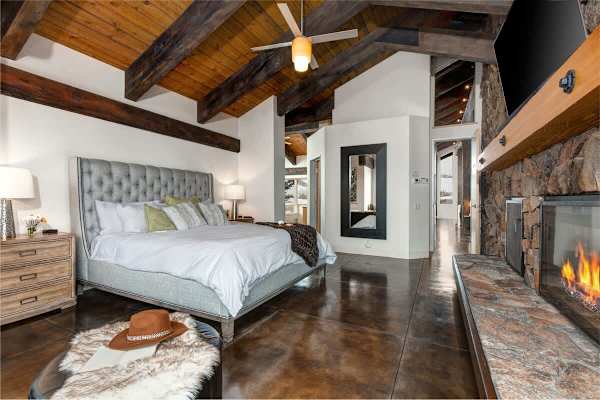 Abode at Elkhorn Estate, great for groups, views of Bald Mountain