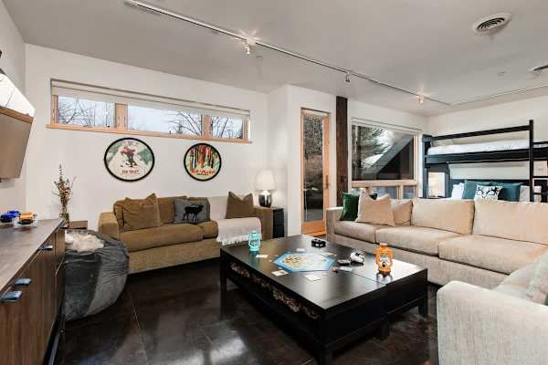 Abode at Elkhorn Estate, great for groups, views of Bald Mountain